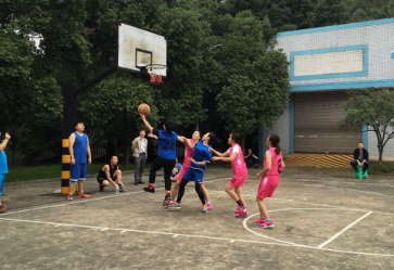 營銷部女籃隊揮灑汗水展現(xiàn)運(yùn)動風(fēng)采