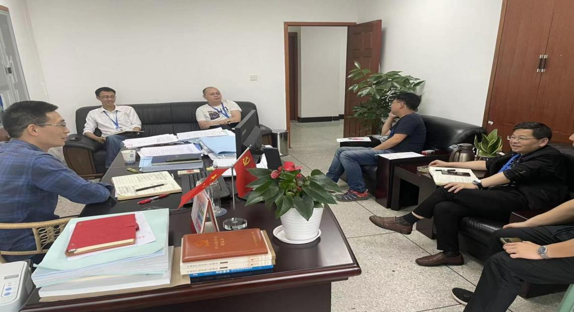 公司黨委委員、副總經(jīng)理吳建剛召開項目管理談話會